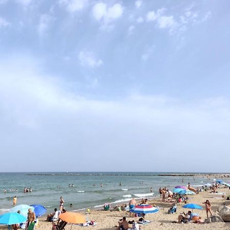 Apartamento En La Playa El Campello Luaran gambar